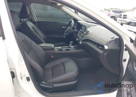 2021 Nissan Altima Sr Fwd z USA, uszkodzony, nr VIN 1N4BL4CV8MN401244